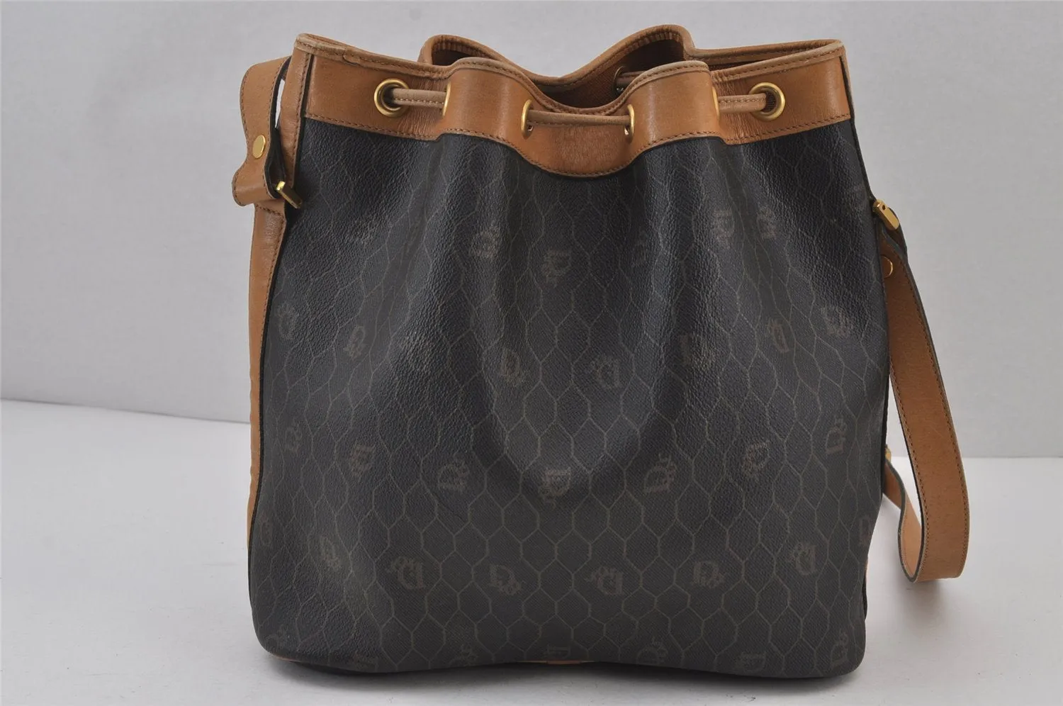 Auth Christian Dior Honeycomb Shoulder Drawstring Bag PVC Leather Black 8043J