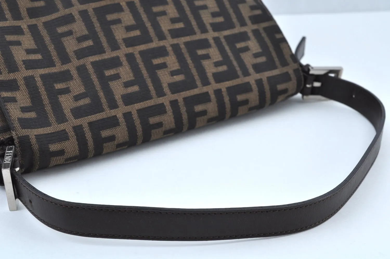 Auth FENDI Zucca Mamma Baguette Shoulder Bag Canvas Leather Brown K9585