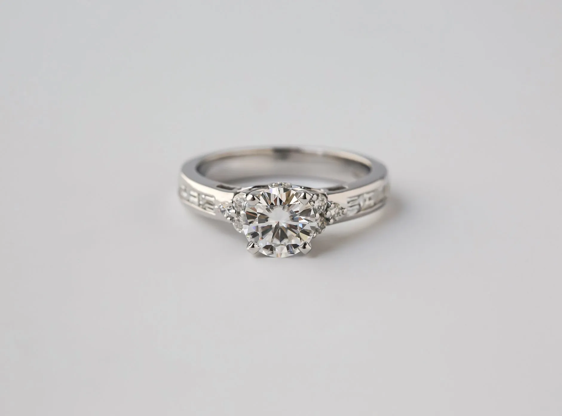 Cluster Point Channel Ring