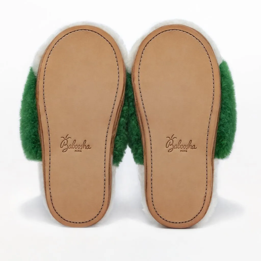 ETHICALLY AND CRUELTY FREE ALPACA SLIDER IN GREEN/WHITE