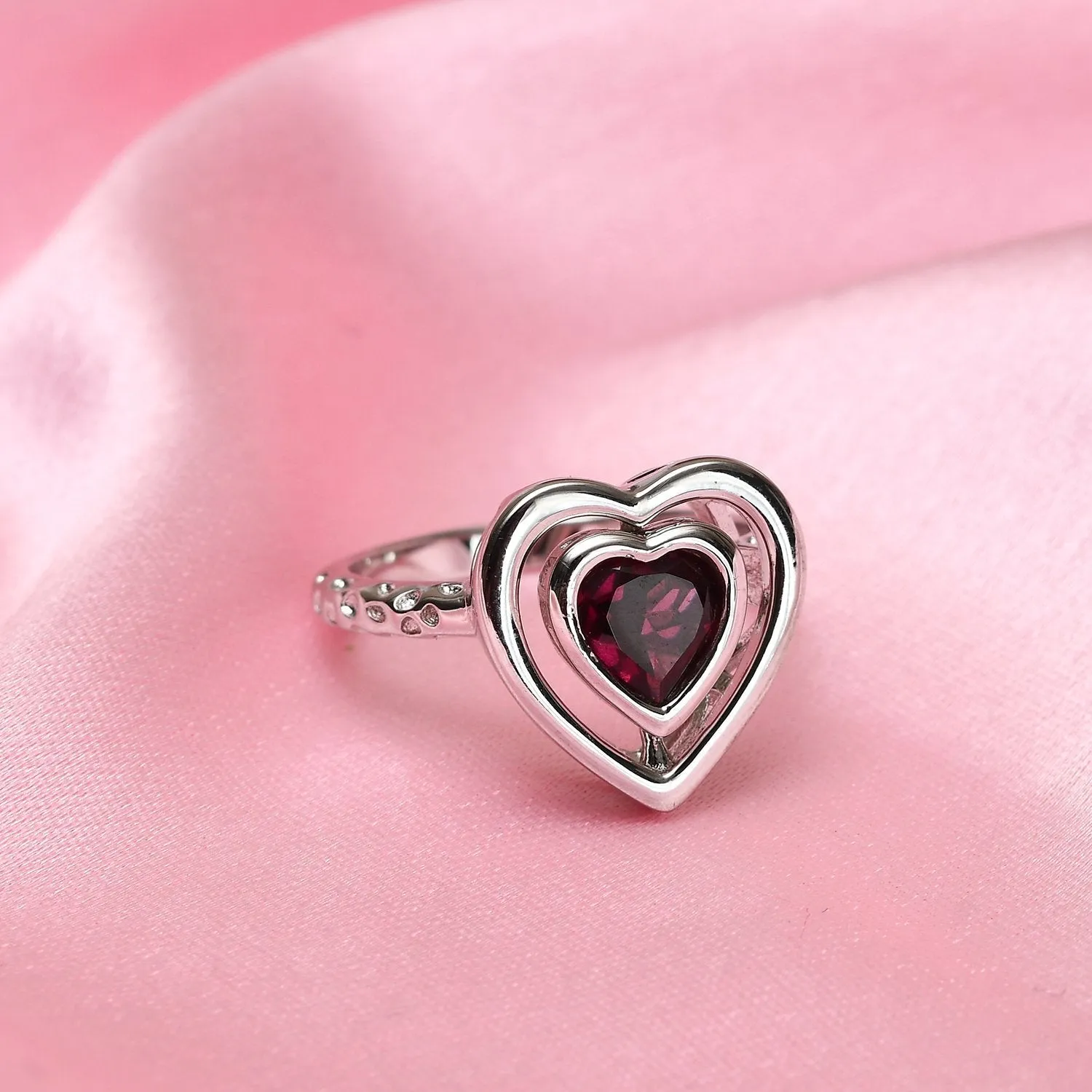 Lattice Heart Solitaire Ring with Garnet