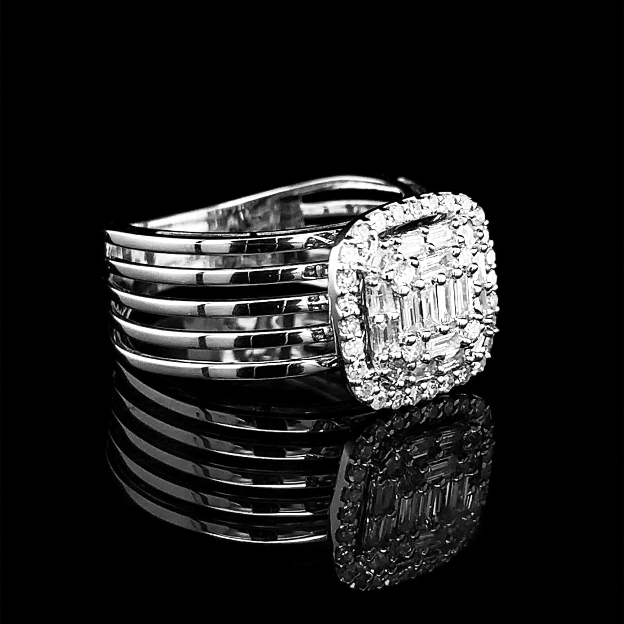 #LVNA2024 |  Classic Cushion Baguette Caged Statement Diamond Ring 14kt