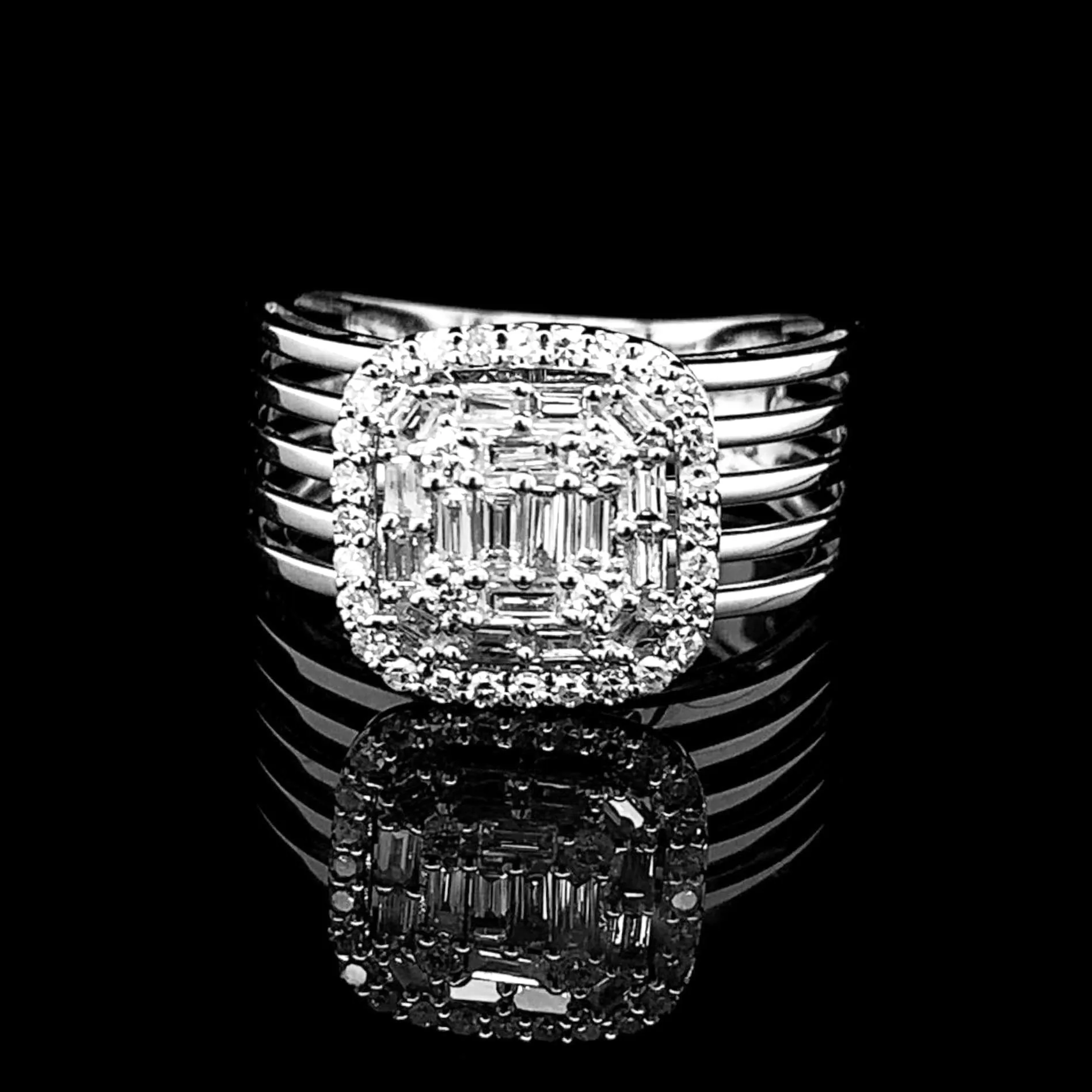 #LVNA2024 |  Classic Cushion Baguette Caged Statement Diamond Ring 14kt